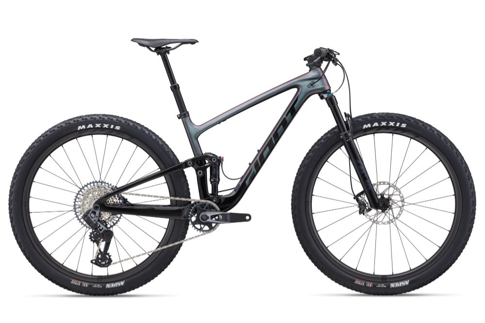 2024 Anthem Adv 29er 1