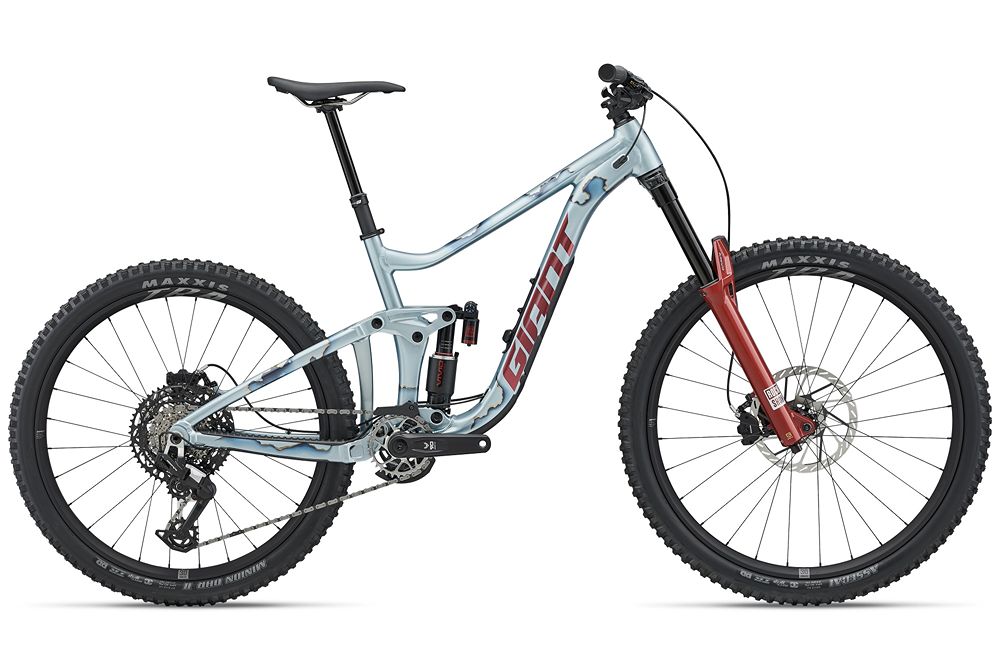 2027 Reign SE