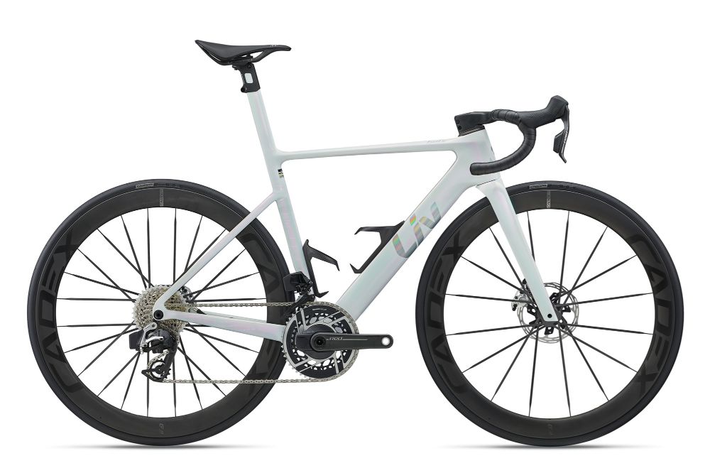 2027 EnviLiv Advanced SL 0 AXS